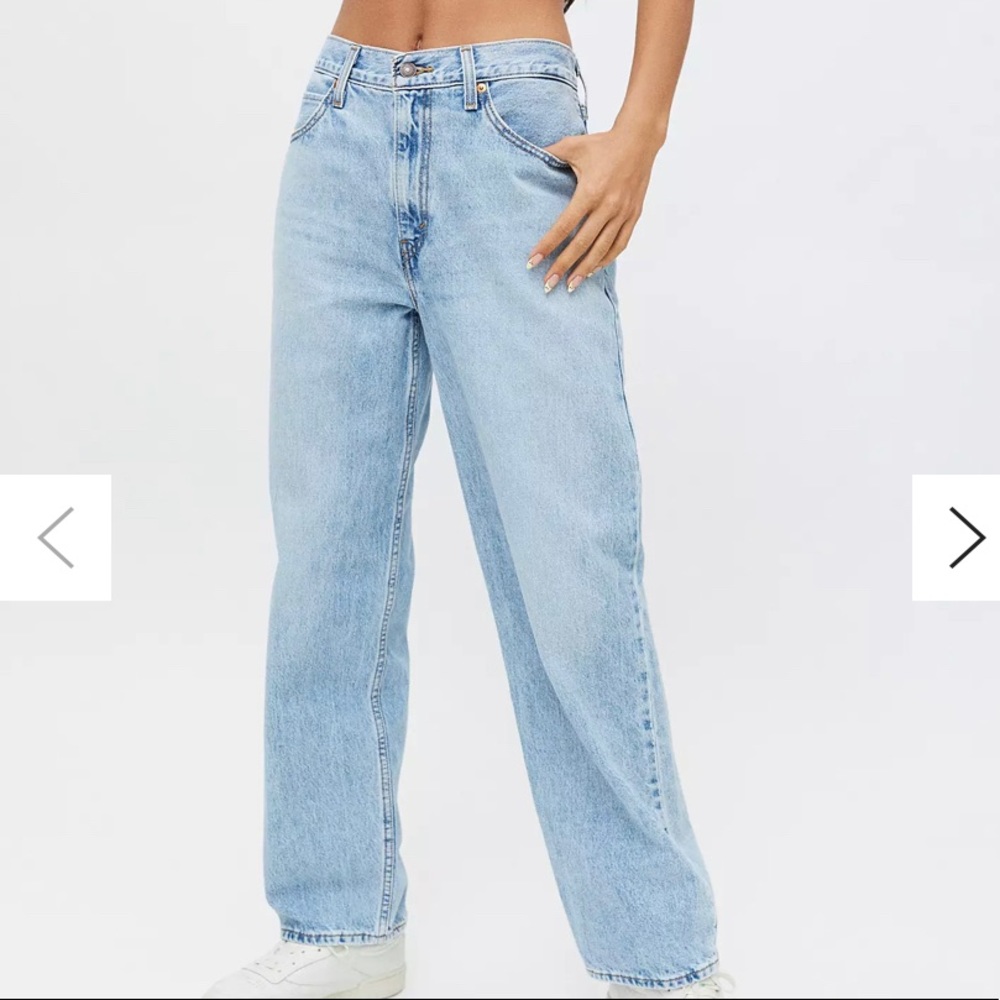 Vintage Levi’s 501 Dad Mom unisex jeans light wash button fly w34 L34